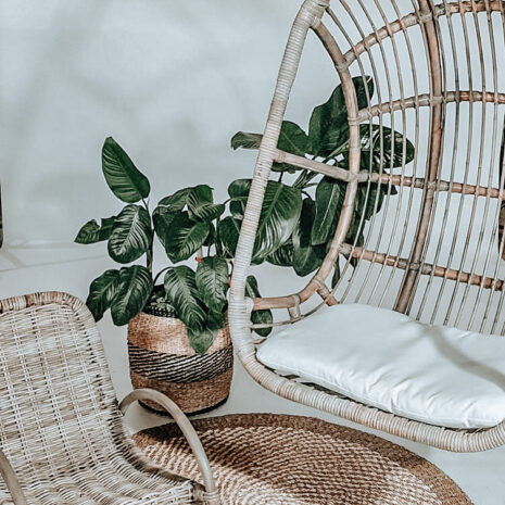 Scaun-suspendat-din -ratan -Muna Scaun-suspendat-din -ratan -Muna