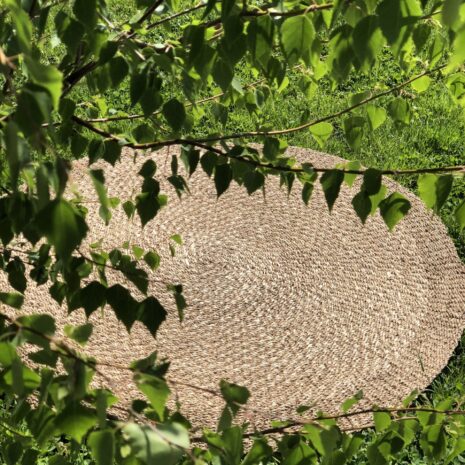 covor-rotund-model covor-rotund-model