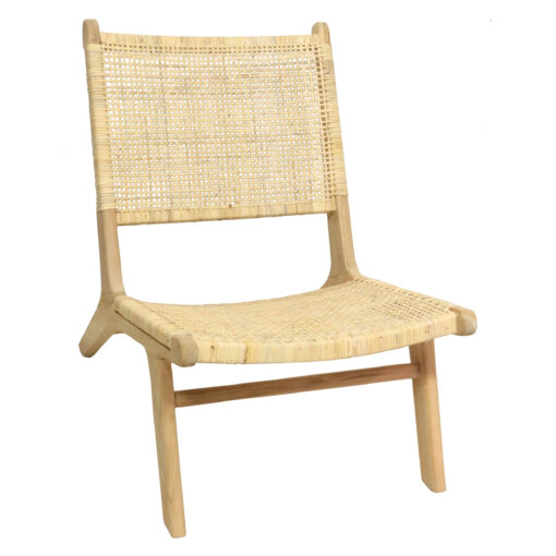 Alege un scaun stylish din ratan și lemn.
